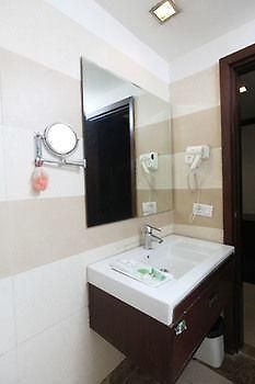 ניו דלהי Oyo Rooms Malviya Nagar Market מראה חיצוני תמונה